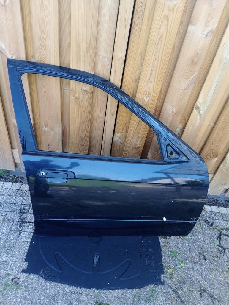 BMW E36 Sedan Touring Deur Rechts Voor Portier Zwart, Auto-onderdelen, Ophalen, Gebruikt, Deur, BMW