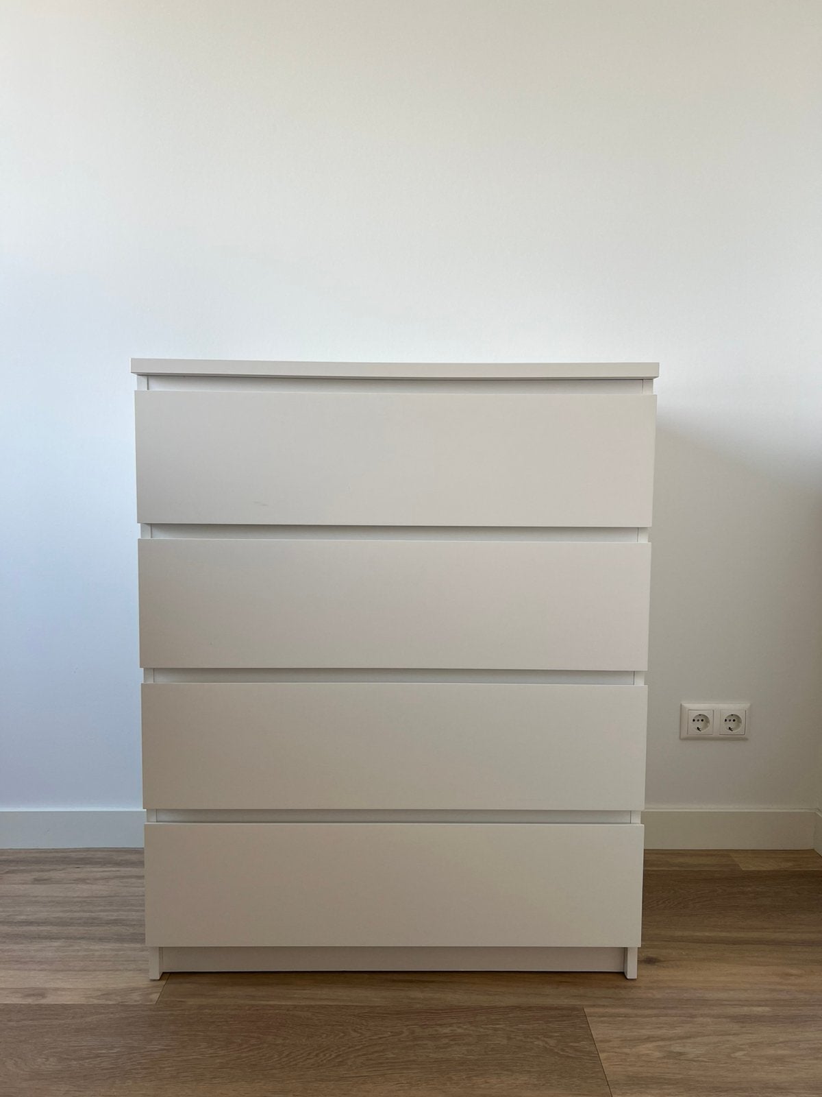 IKEA MALM ladekast met 4 lades, Ophalen, Zo goed als nieuw