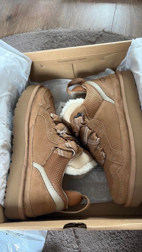 uggs schoenen maat 39, Bruin, Boots, Nieuw, Ophalen of Verzenden