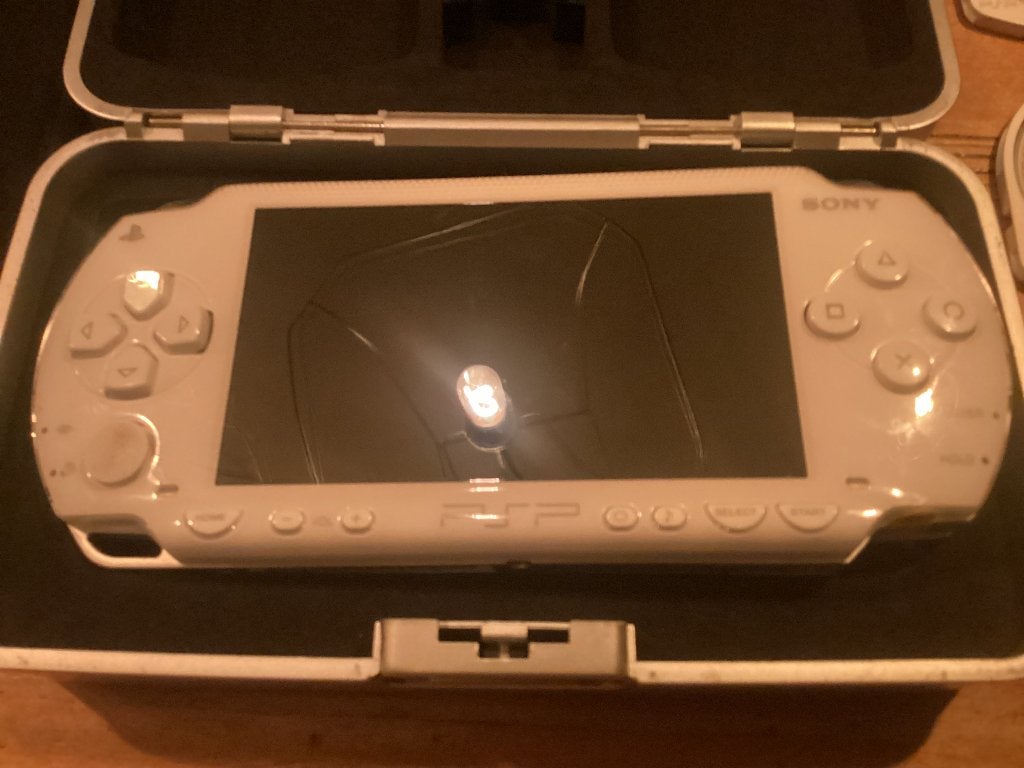 Sony PSP 1004 (Ceramic White) Set met 6 Games & Accessoires, Ophalen of Verzenden, Gebruikt, PSP