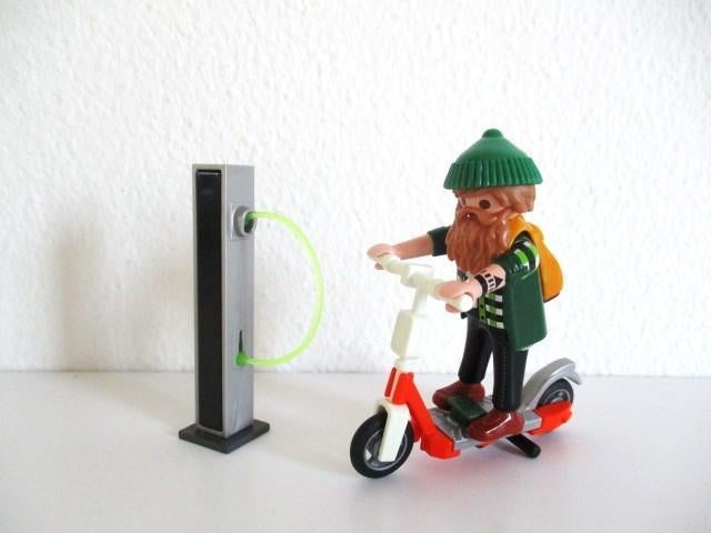 playmobil opa op electrische step 70873, Kinderen en Baby's, Speelgoed | Playmobil, Ophalen of Verzenden, Zo goed als nieuw, Complete set