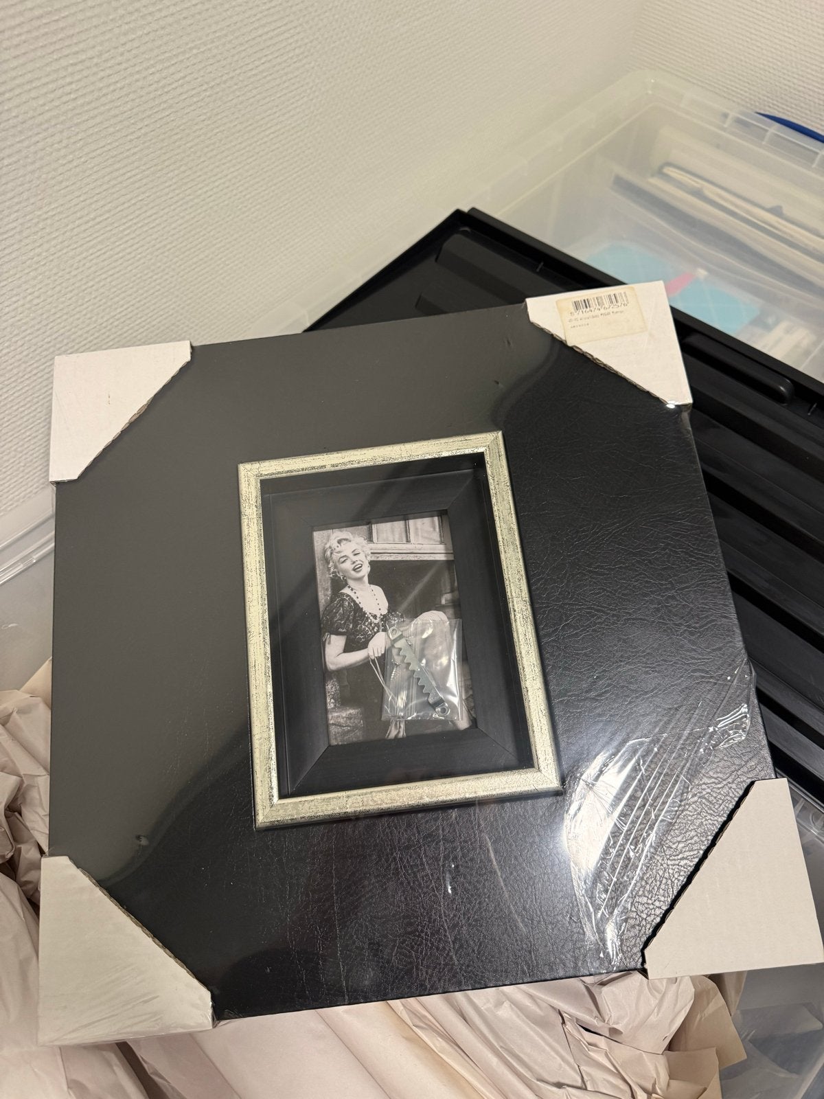 7 fotolijsten Zwart met gouden accent, Ophalen, Overige materialen, Nieuw, Fotolijst