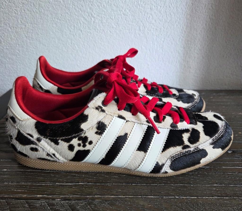 Adidas Japan sneakers met koeienprint als nieuw maat 40 2/3, Adidas, Zwart, Ophalen of Verzenden, Sneakers of Gympen
