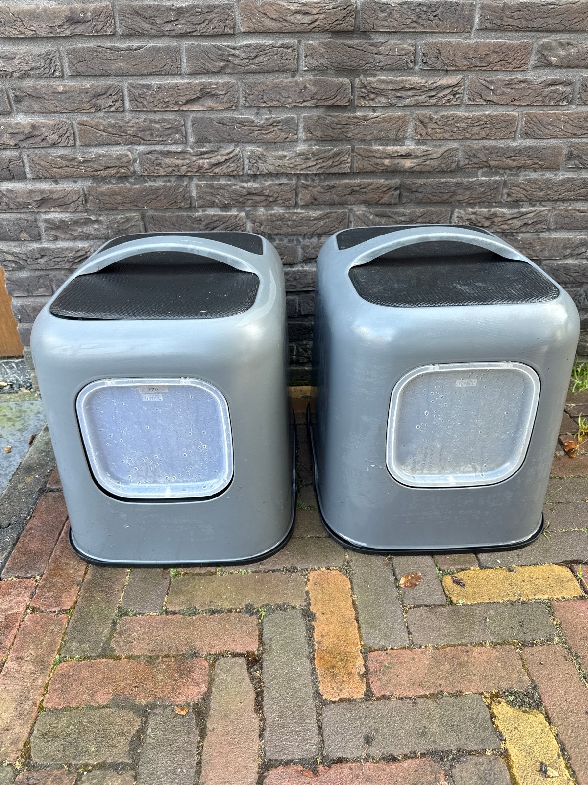 2 Rotho my pet kattenbak, Ophalen, Gebruikt, Gesloten