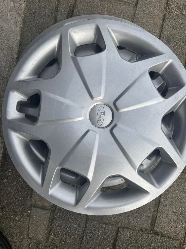 Ford Wieldoppen nieuw, 16 inch.2 setjes, Ophalen, Nieuw