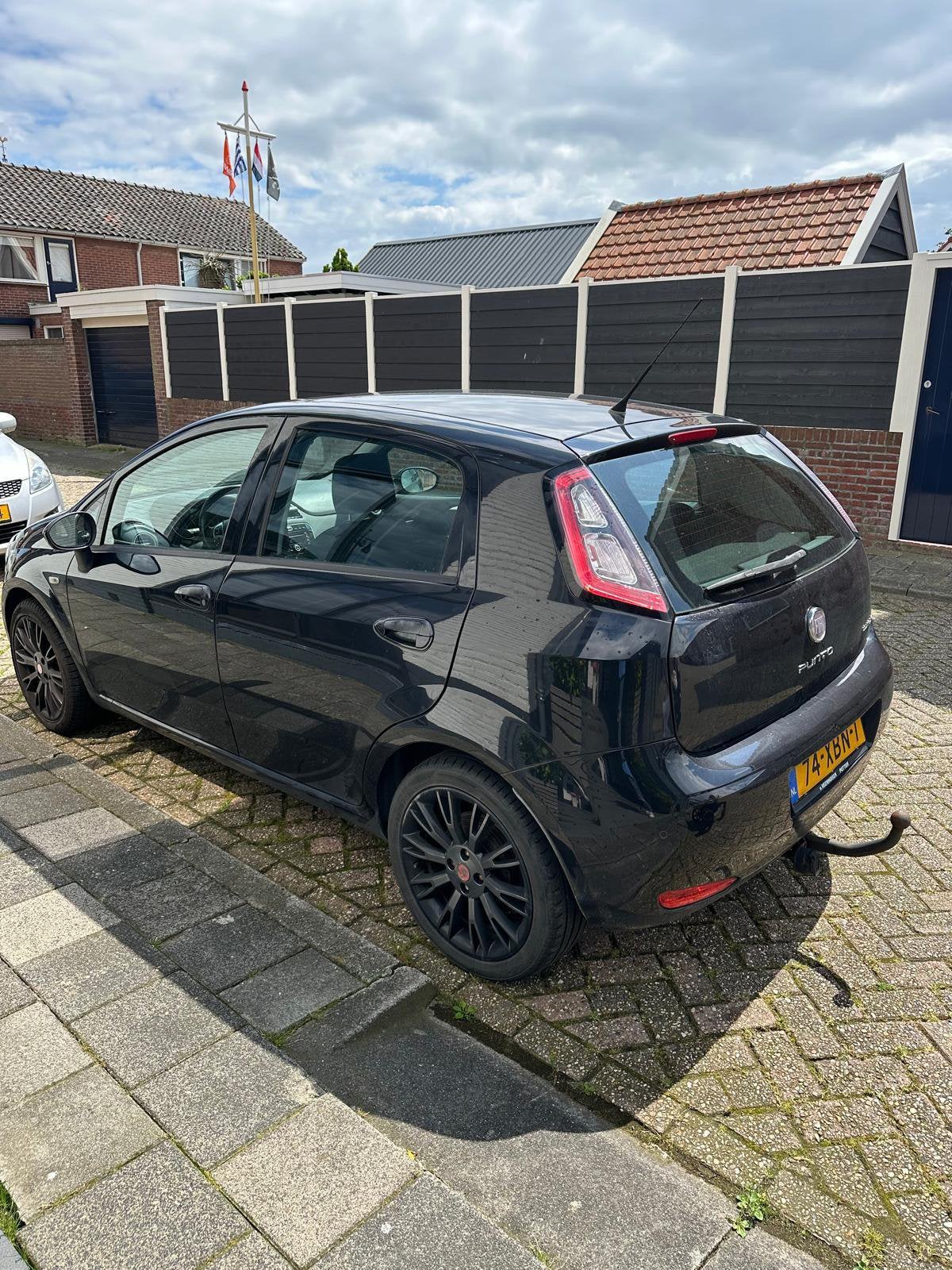 Fiat Punto 0.9 Twinair 85 5-D 2012 Zwart, Voorwielaandrijving, Origineel Nederlands, 24 km/l, Handgeschakeld