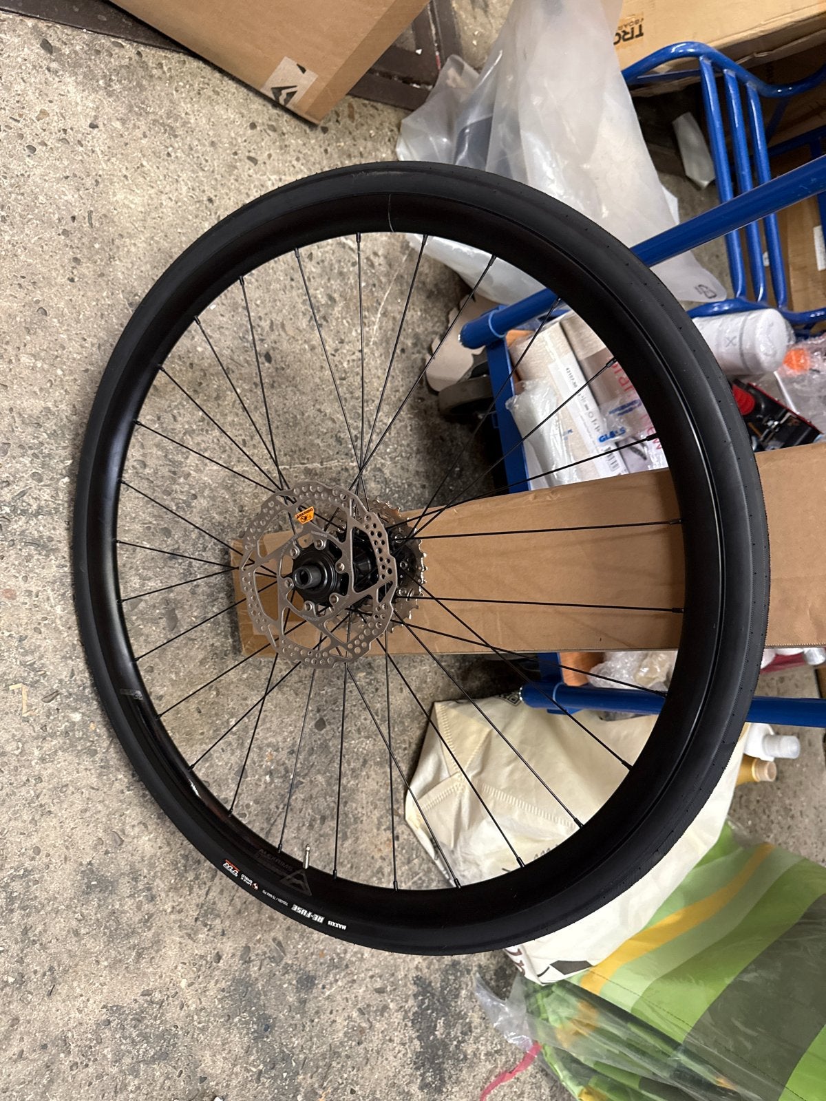 Nieuw fietswiel Maxxis Re-Fuse 700x32c tubeless, Wiel, Nieuw, Ophalen of Verzenden, Nvt
