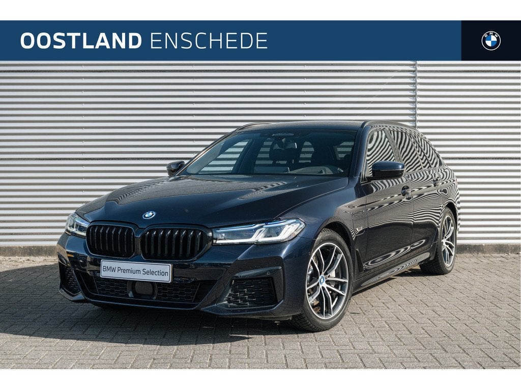 BMW 5 Serie Touring 530e High Executive M Sport Automaat / S, Auto's, BMW, 1998 cc, Gebruikt, 4 cilinders, Met garantie (alle)