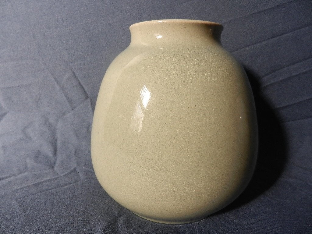 Beige gespikkeld geglazuurde vaas ADCO Groningen 15 cm 1033, Antiek en Kunst, Ophalen of Verzenden