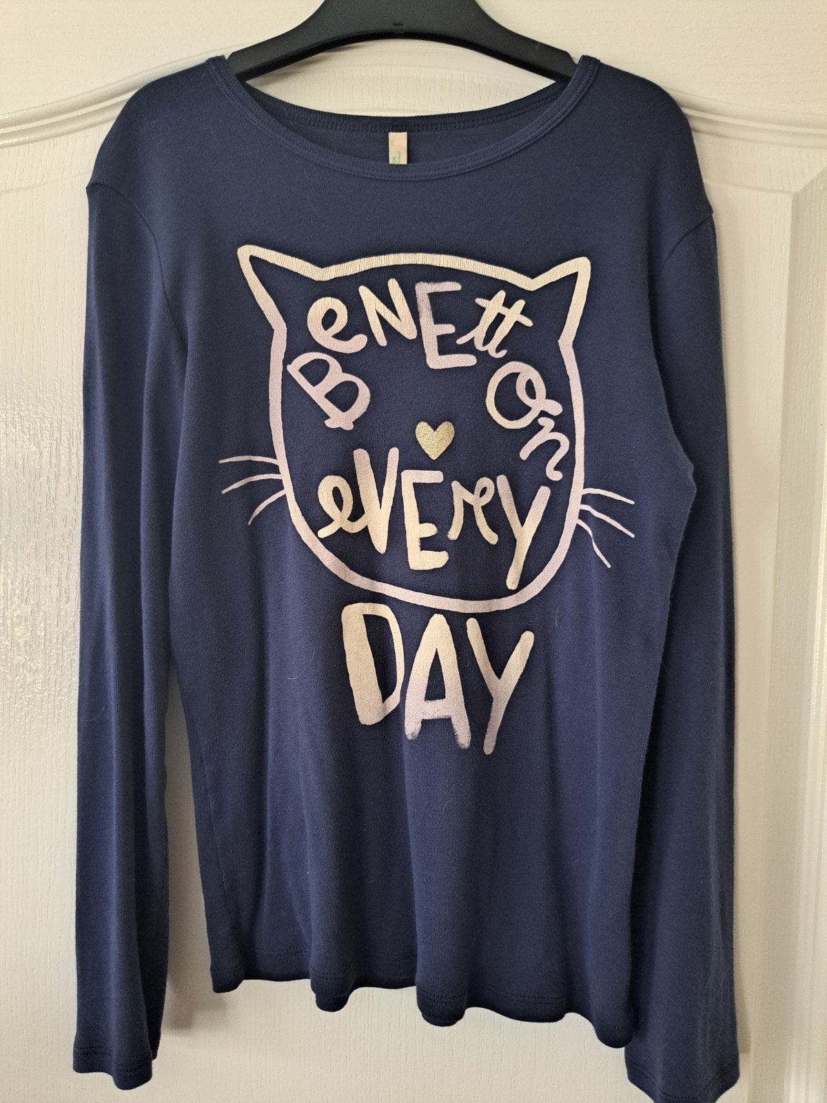 Benetton longsleeve shirt met kattenprint - Maat 150, Meisje, Ophalen of Verzenden, Zo goed als nieuw, Shirt of Longsleeve