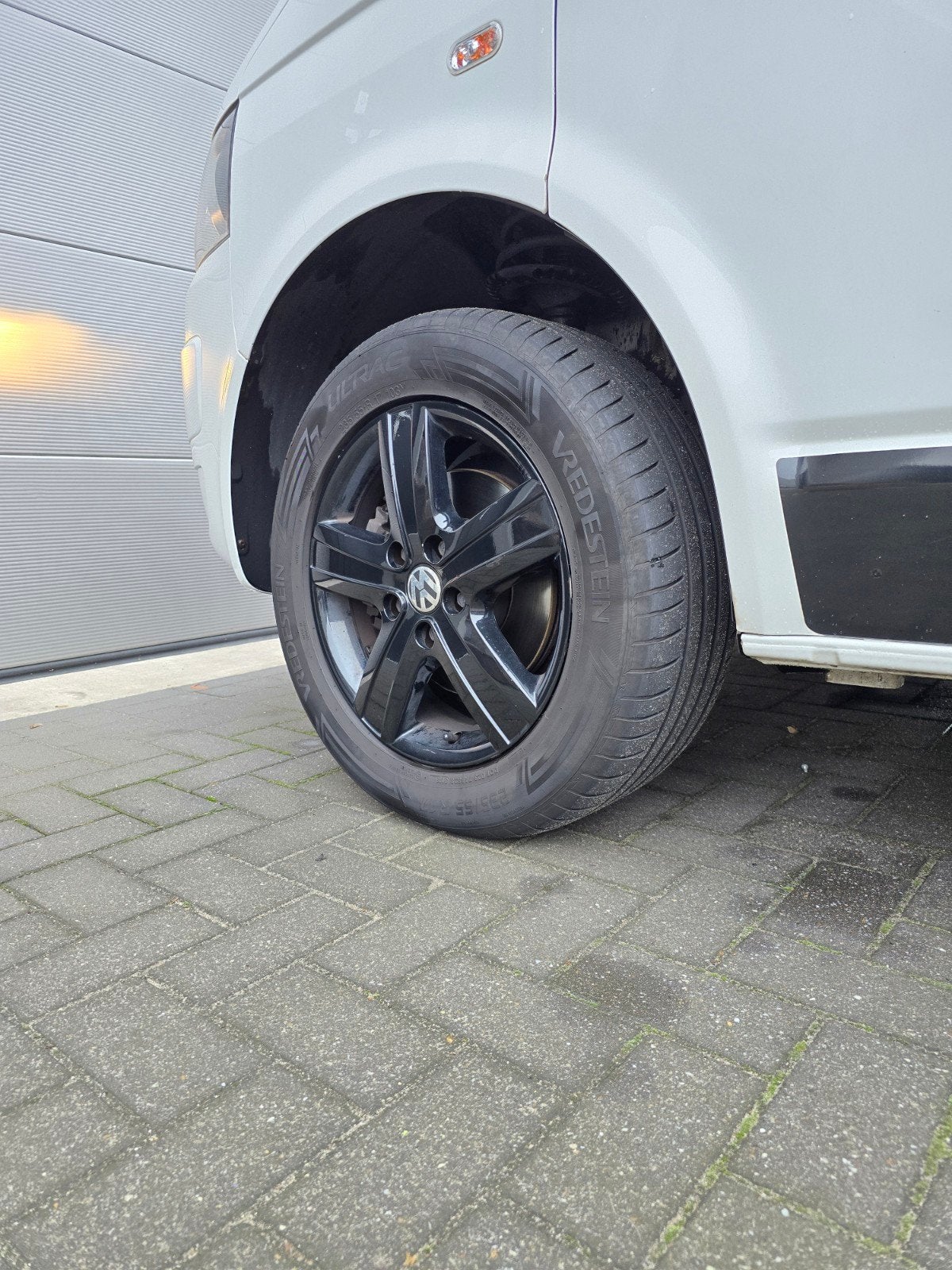 Foto 10 van Volkswagen Transporter 2.0 TDI 103KW Business VAN 2014