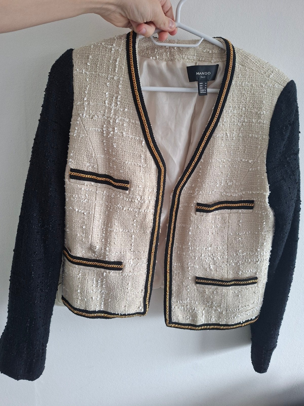 Mango Jasje - Beige met Zwarte Mouwen en Gouden Details, Maat 38/40 (M), Mango, Beige, Ophalen of Verzenden