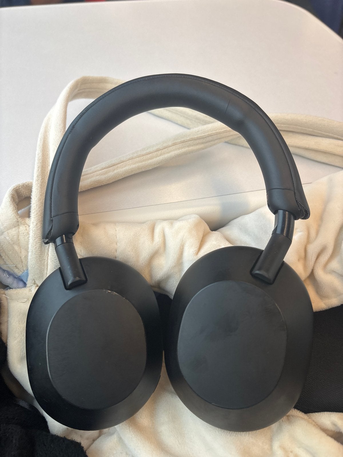 Foto 2 van Sony WH-1000XM5 koptelefoon - Zwart