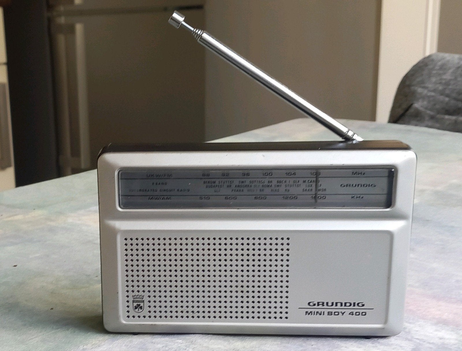 Grundig Mini Boy 400 jaren '70 radio - MG werkt, FM nazien., Ophalen, Gebruikt, Transistorradio