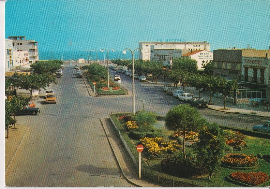 Frankrijk, Narbonne met auto's, Renault 16, Fiat 128, Ophalen of Verzenden, 1960 tot 1980, Gelopen, Frankrijk