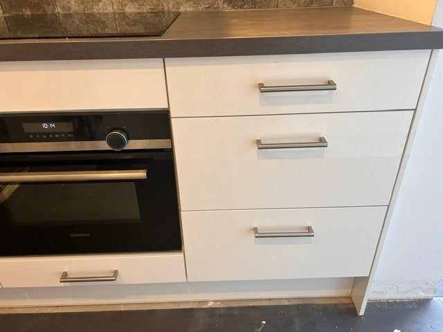 Te koop: Keukenblok Inductie en Combi oven, Gebruikt, Wit, Enkelwandige keuken, Ophalen of Verzenden