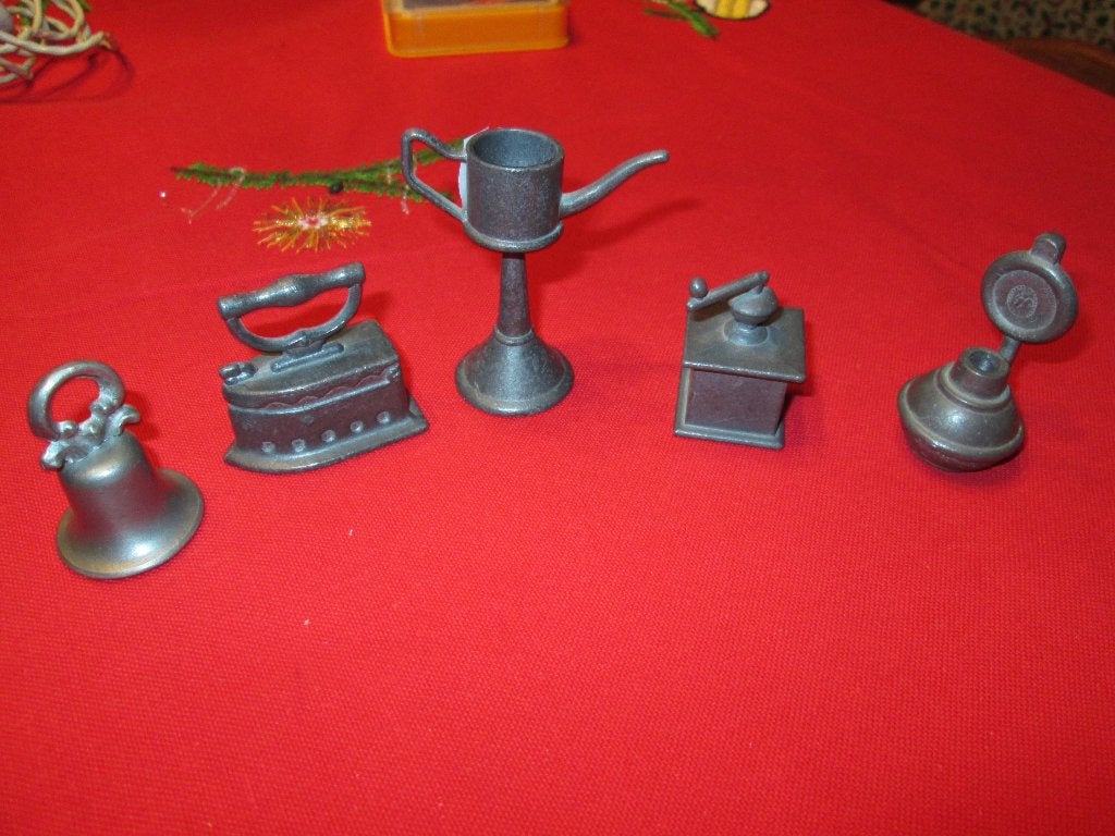 5 tinnen miniaturen letterbak, poppenhuis, klok koffiemolen, Ophalen
