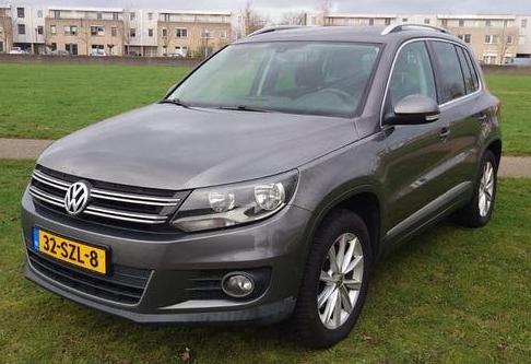 Volkswagen Tiguan 1.4 TSI  2012 nieuwe apk nederlandse auto, Auto's, Voorwielaandrijving, Euro 5, 15 km/l, Zwart