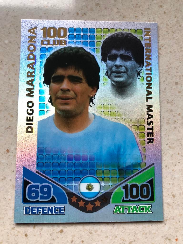 Topps Match Attax WK 2010 Diego Maradona 100 Club, Ophalen of Verzenden, Zo goed als nieuw, Buitenlandse clubs, Spelerskaart