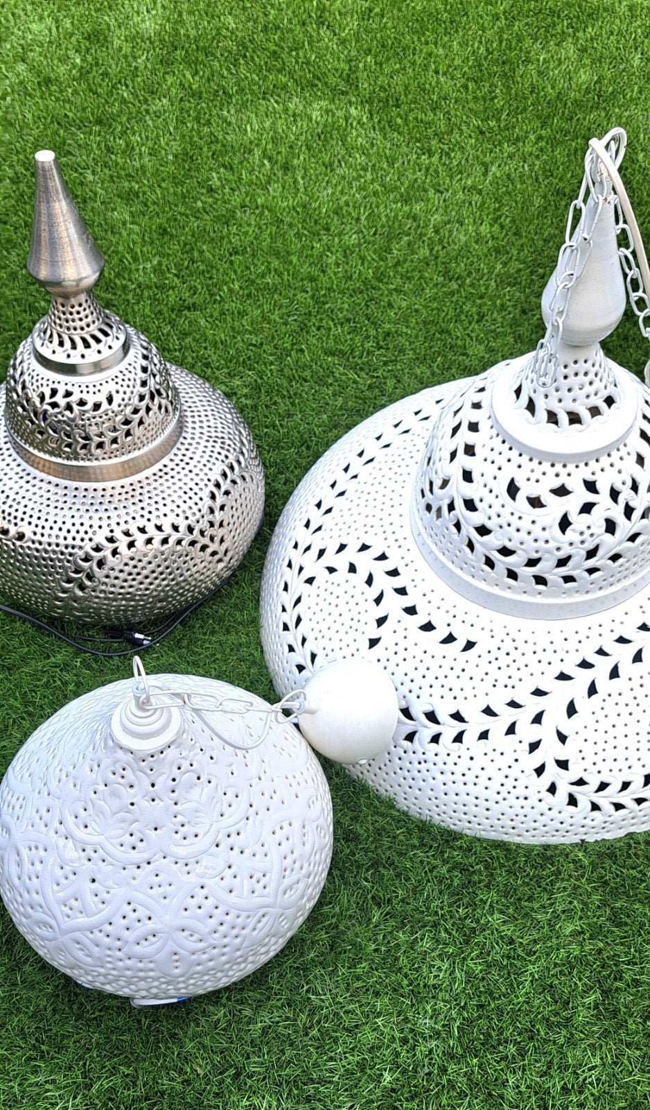Set van 2 Witte Hanglampen en 1 Zilveren Tafellamp, Ophalen, Zo goed als nieuw, Metaal, Oosters, Bohemian, Sfeervol