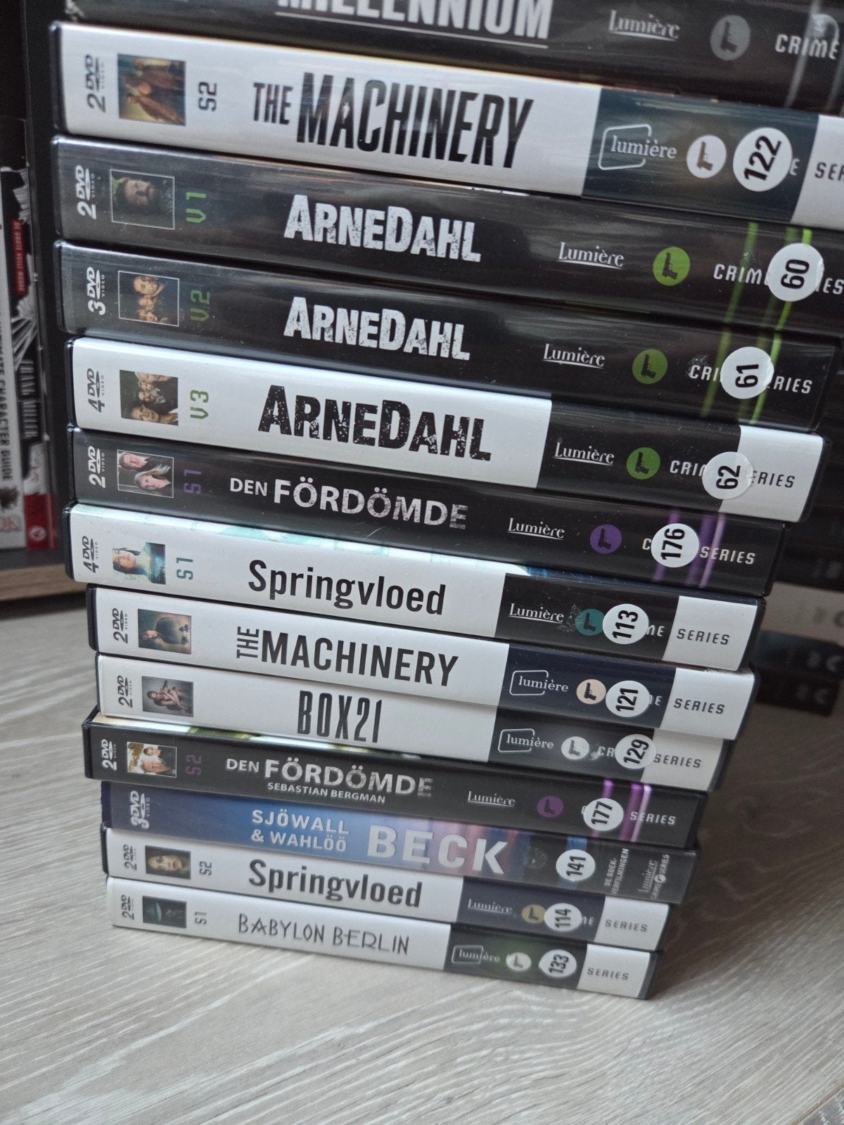 18x Lumiere Crime Series boxen, Vanaf 16 jaar, Ophalen of Verzenden, Zo goed als nieuw