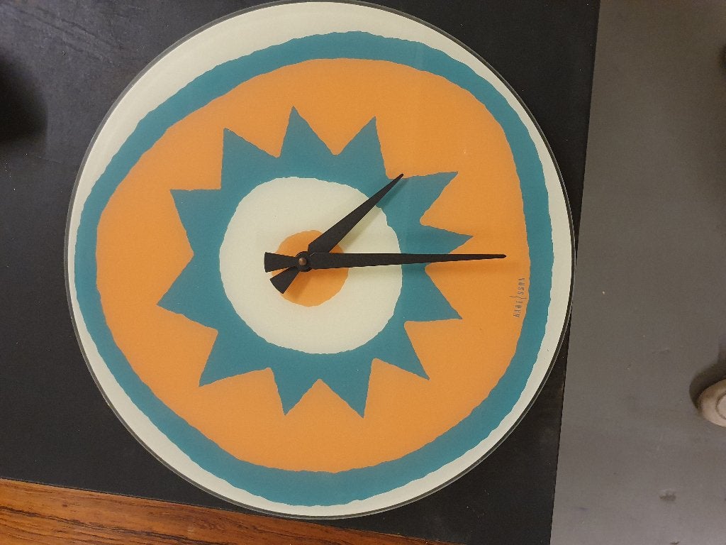Leuke Karlsson klok!, Analoog, Werkt op batterijen, Ophalen of Verzenden, Zo goed als nieuw