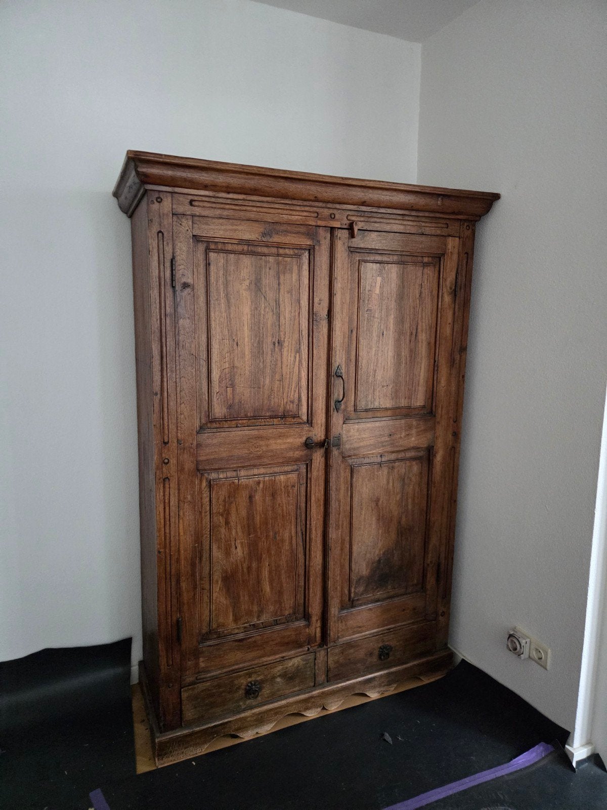 Massief antiek houten kast, Gebruikt, 100 tot 150 cm, 200 cm of meer, Eikenhout