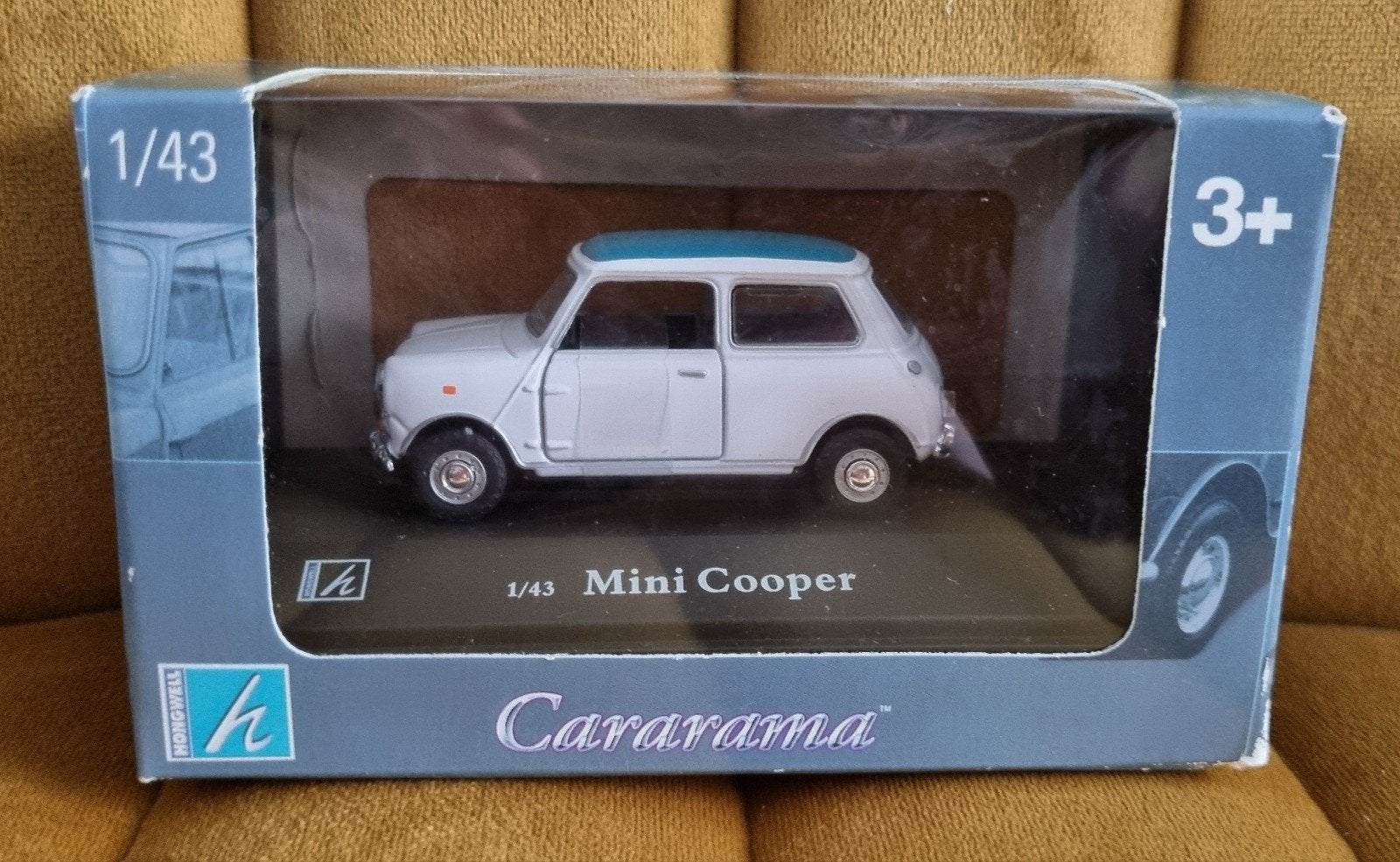 Mini Cooper wit met licht blauw dak Cararama, Hobby en Vrije tijd, Modelauto's | 1:43, Ophalen of Verzenden, Nieuw, Auto, Overige merken