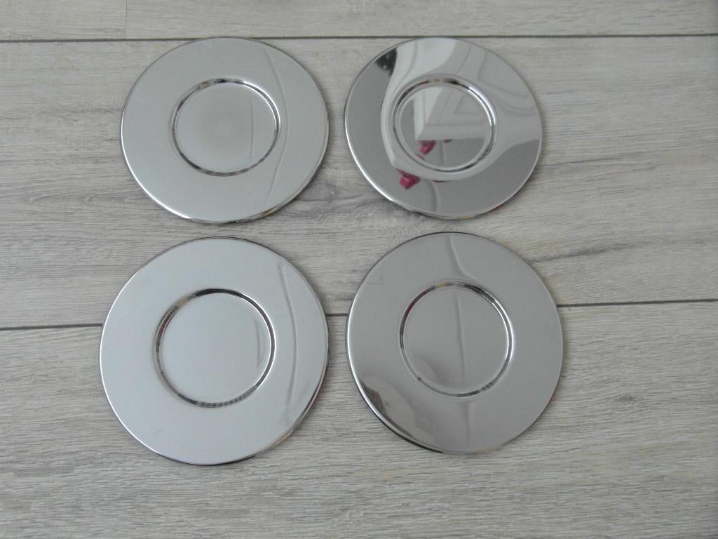 4 zware aluminium onderzetters, Ophalen of Verzenden, Zo goed als nieuw, Glas of Kopje