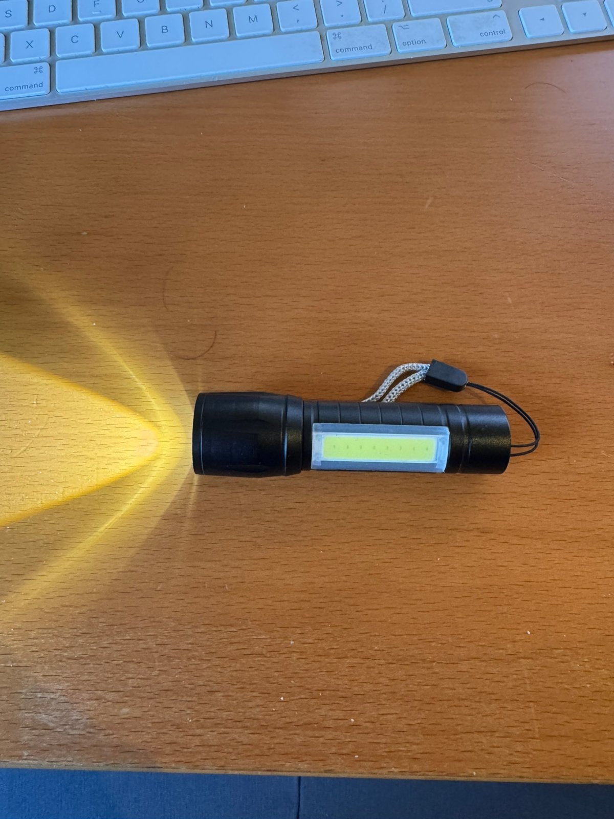 Partij zaklampen - Nieuw - 50 stuks, Verzenden, Nieuw, Accu