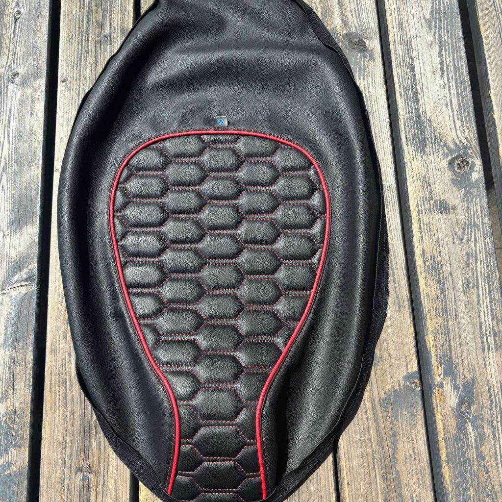 Zadelhoes buddydek Piaggio Zip audi rs rood custom NIEUW, Info@jynkx.com, Nieuw, Ophalen of Verzenden, Piazza 99