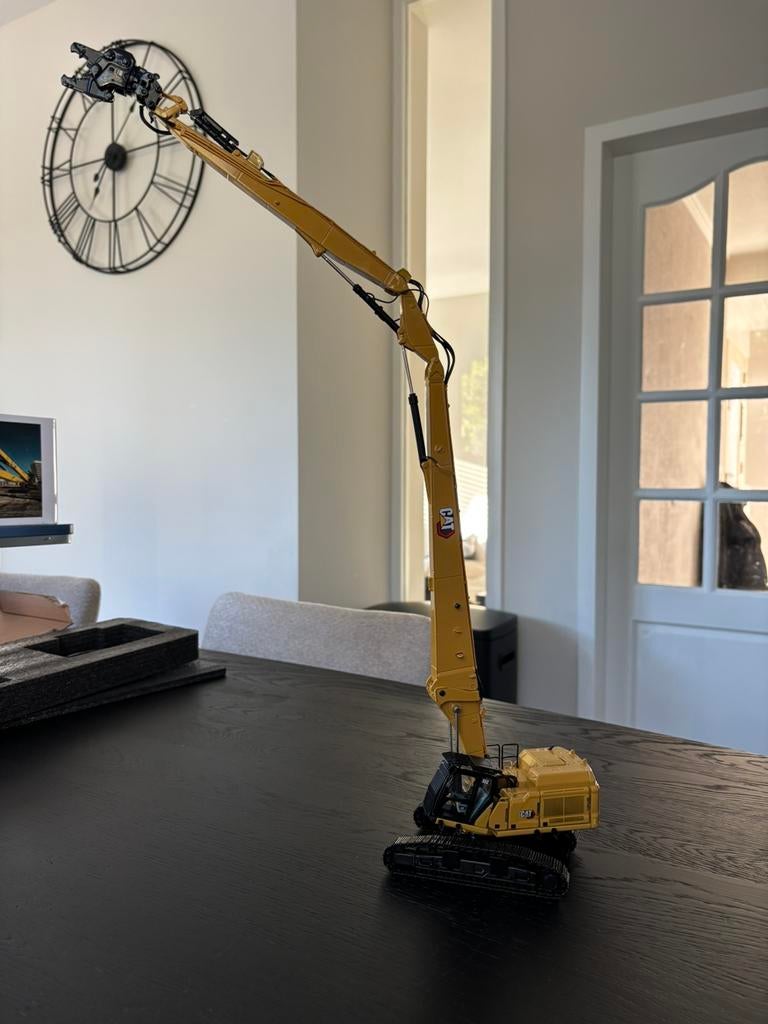 Miniatuur CAT352 UHD 1:50, Ophalen of Verzenden, Nieuw