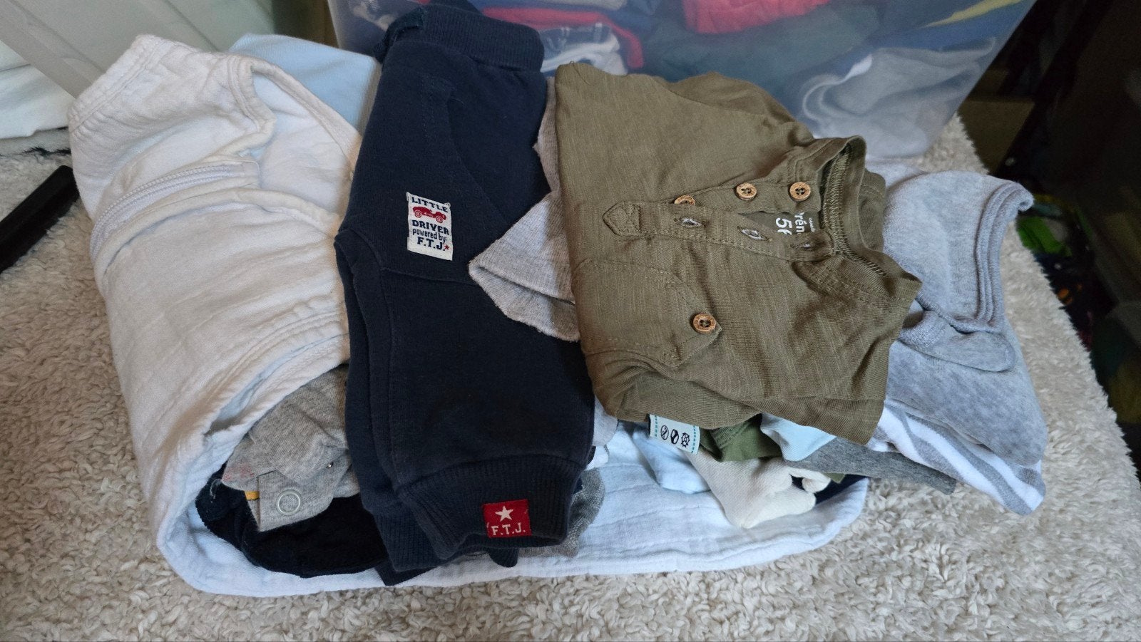 Gratis babykleding maat 56, schoon en klaar voor gebruik, Kinderen en Baby's, Babykleding | Maat 56, Ophalen of Verzenden, Gebruikt
