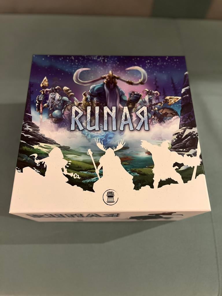 RUNAR Deluxe pledge, Hobby en Vrije tijd, Gezelschapsspellen | Bordspellen, Ophalen of Verzenden, Zo goed als nieuw
