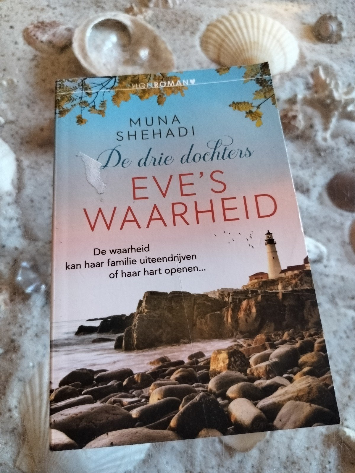 Muna Shehadi - Eve's Waarheid - Drie dochters, Boeken, Ophalen of Verzenden, Gelezen