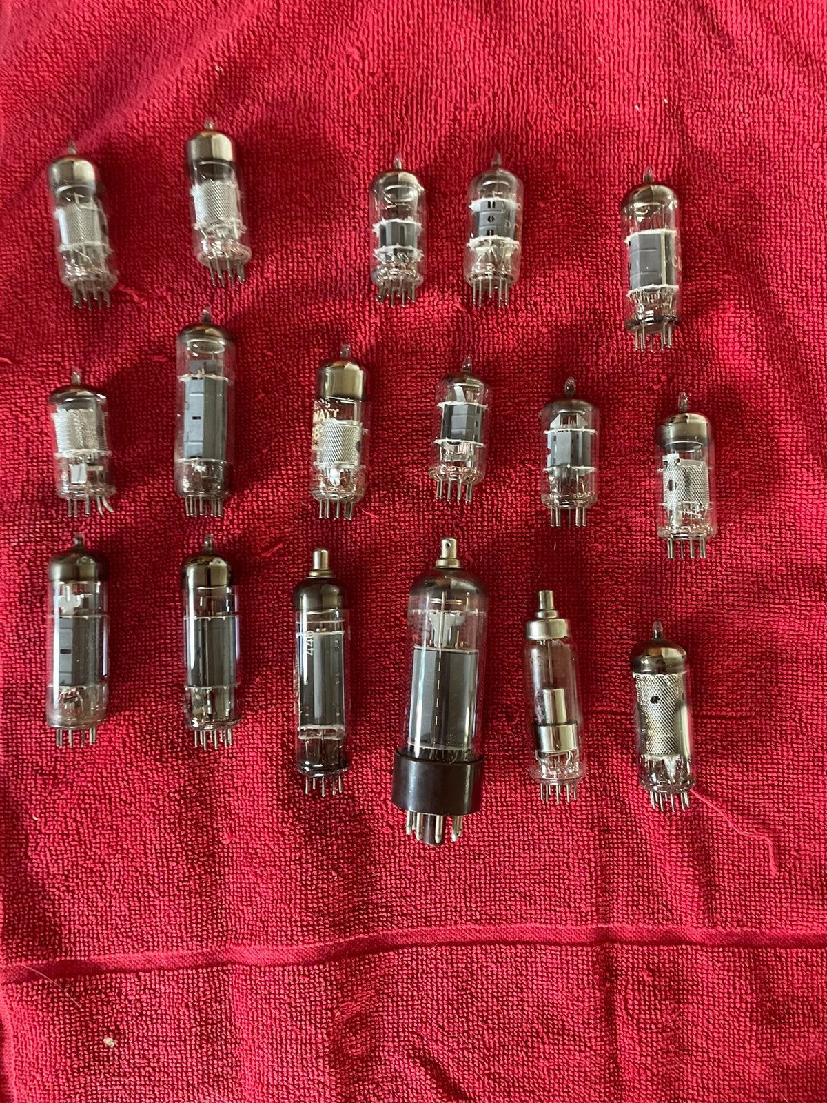 17 diverse electronen- / vacuümbuisjes, Ophalen of Verzenden, Buis of Buizen