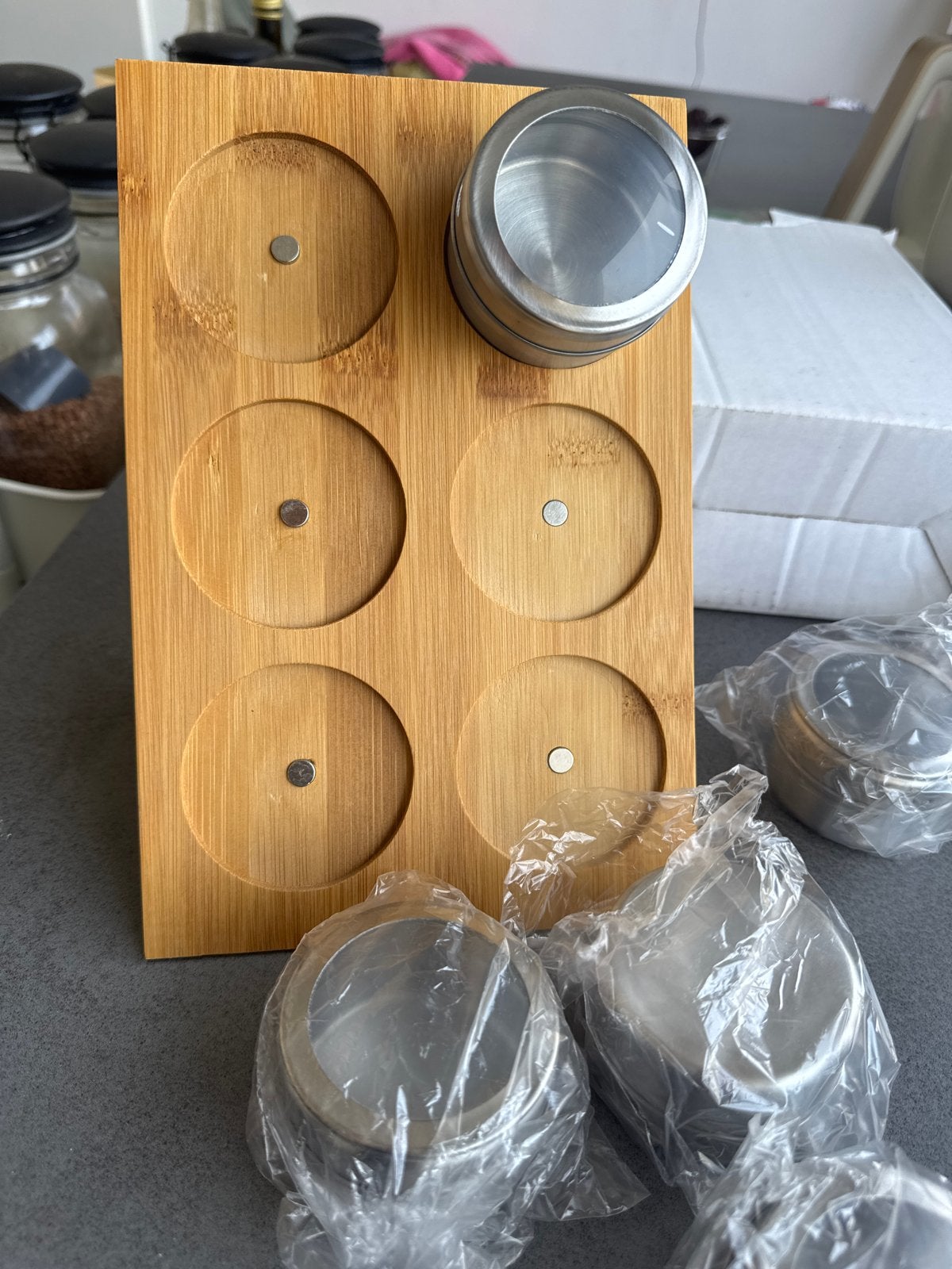 Bamboe kruidenrek met magnetische potjes, Huis en Inrichting, Keuken | Keukenbenodigdheden, Ophalen, Overige typen, Hout, Nieuw