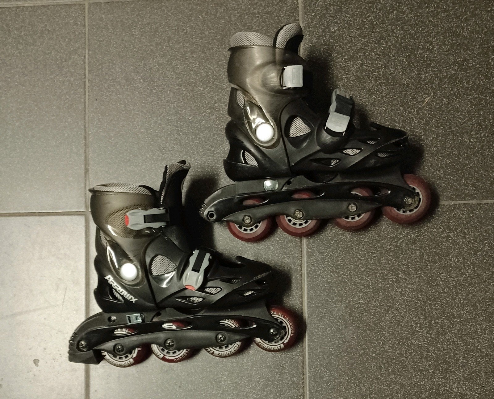 skeelers verstelbaar 32-35, Overige merken, Kinderen, Ophalen of Verzenden, Inline skates 4 wielen