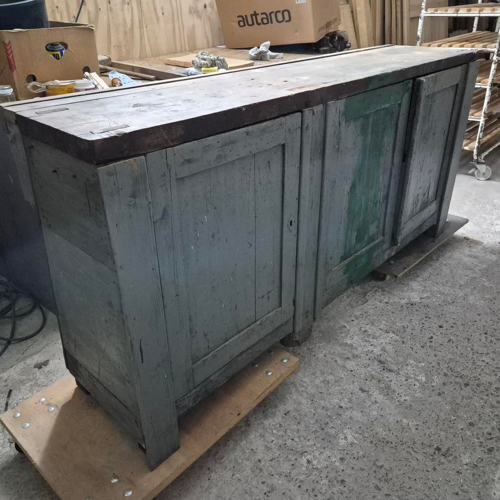 Grote oude werkbank met staartbankschroef, Antiek en Kunst, Curiosa en Brocante, Ophalen