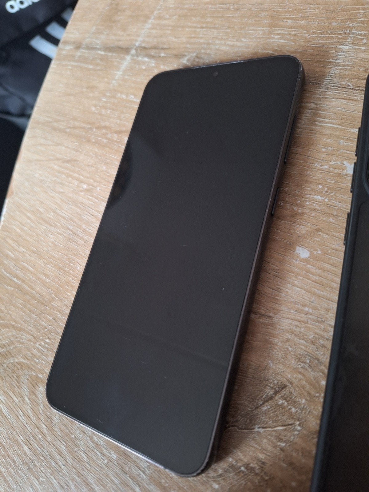 Foto 3 van Samsung Galaxy S23+ 256GB Zwart compleet+ lader & 2 hoesjes