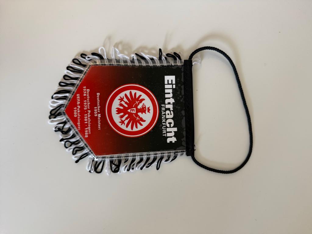 Eintracht Frankfurt auto vaantje, Ophalen of Verzenden, Zo goed als nieuw