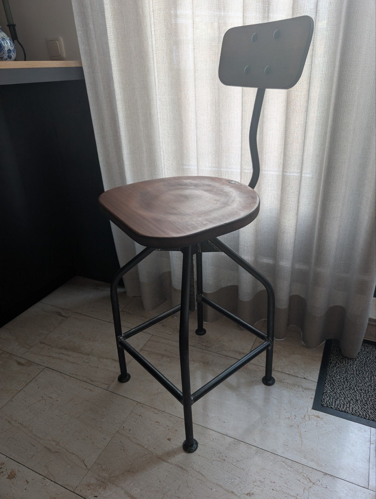 Barkrukken (hout, staal, hoogte verstelbaar, rugleuning), In hoogte verstelbaar, 60 tot 90 cm, Ophalen of Verzenden, 4 krukken