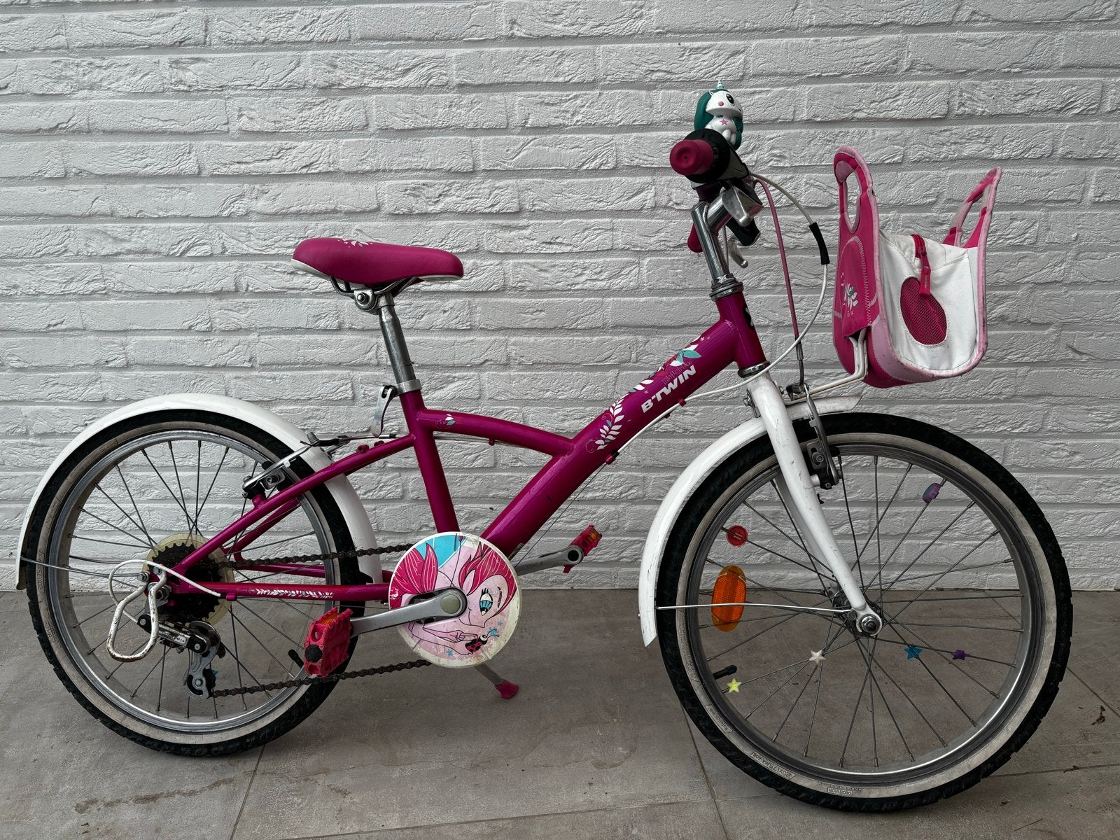 B'Twin kinderfiets 20 inch, roze met versnellingen, Ophalen, Gebruikt, Velgrem, 20 inch of meer