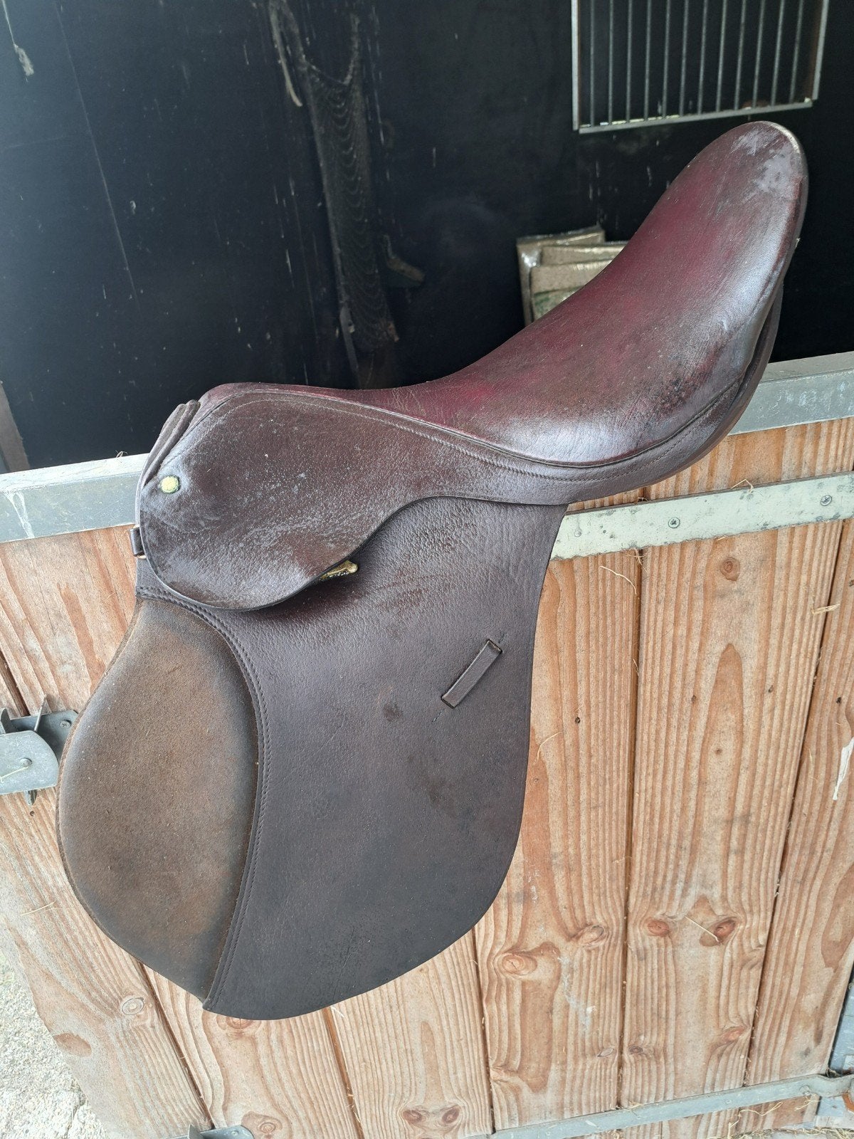 Zadel Guto Roodbruin 18,5 inch, Gebruikt, Dressuur, Overige merken, XL (18 inch of meer)