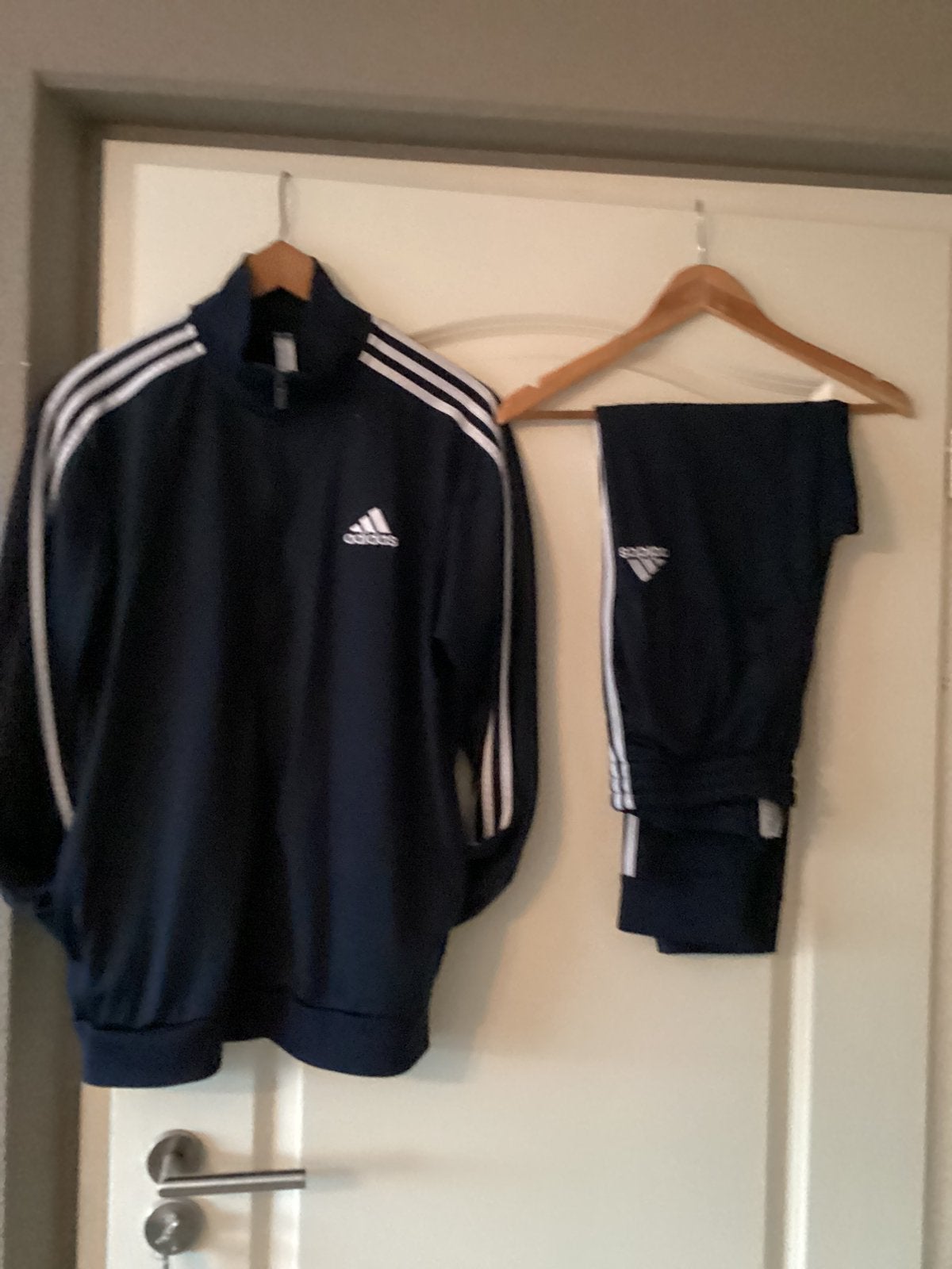 Prachtig trainingspak Adidas maat M te koop., Ophalen of Verzenden, Zo goed als nieuw, Blauw, Algemeen