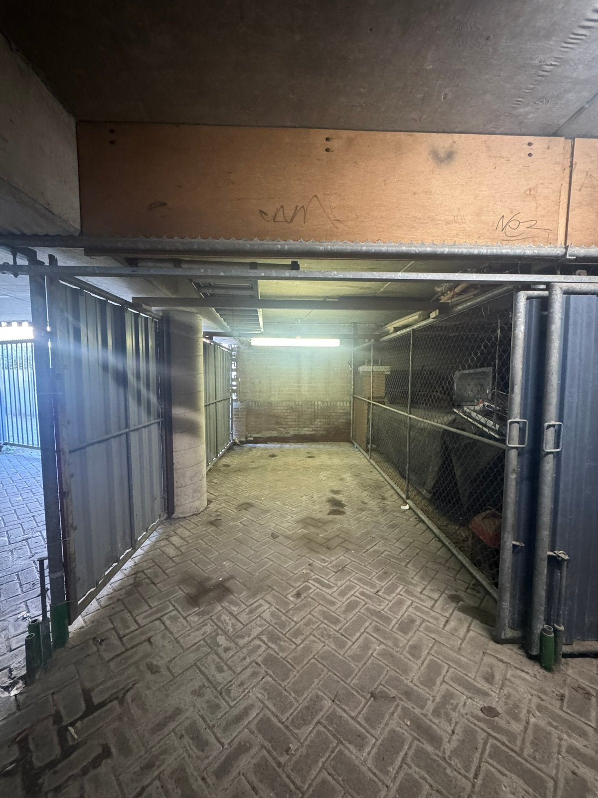 Garagebox TE HUUR Zoetermeer, Huizen en Kamers, Zuid-Holland