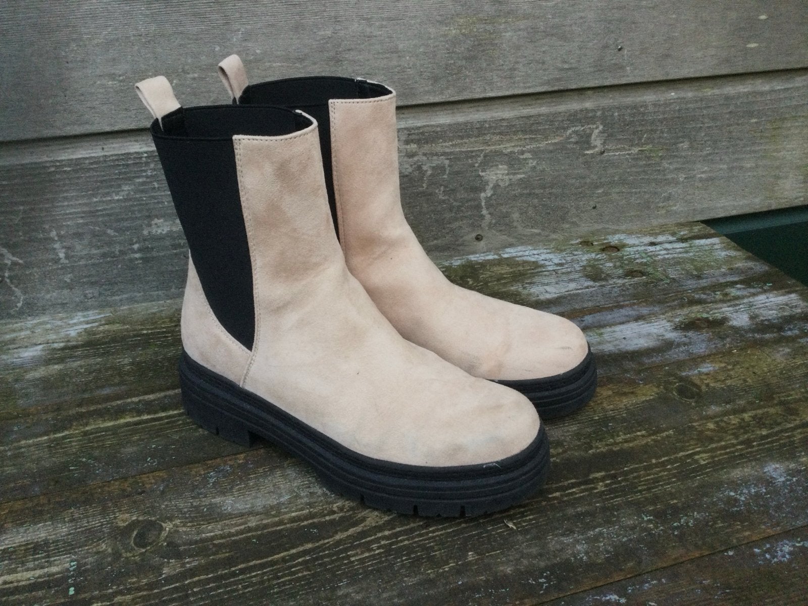 Beige enkellaarzen OXMOX met dikke zool - Maat 39, Beige, Lage of Enkellaarzen, Ophalen of Verzenden, Zo goed als nieuw