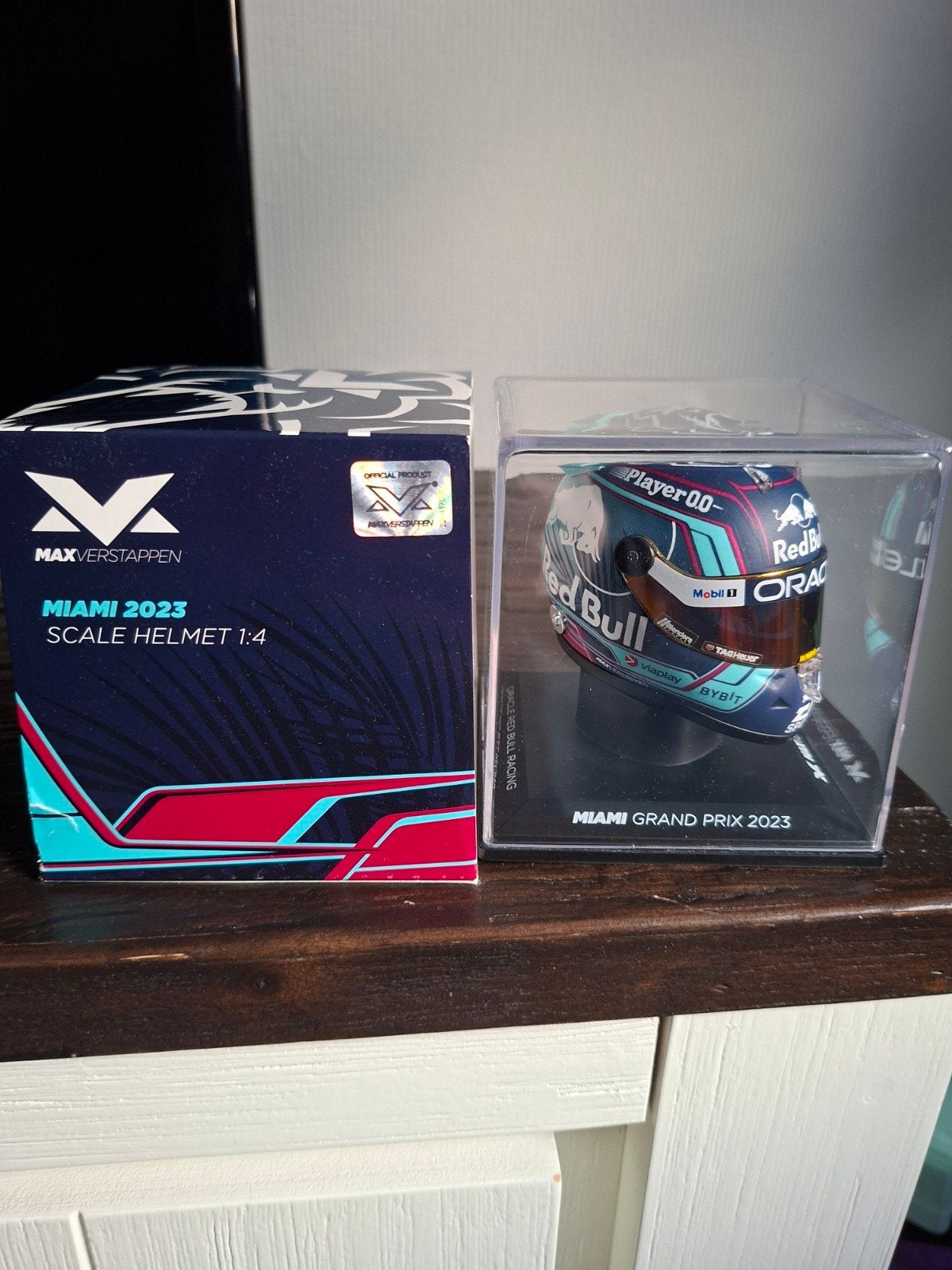Max Verstappen 1:4 Helm Miami 2023, Verzamelen, Automerken, Motoren en Formule 1, Ophalen of Verzenden, Zo goed als nieuw