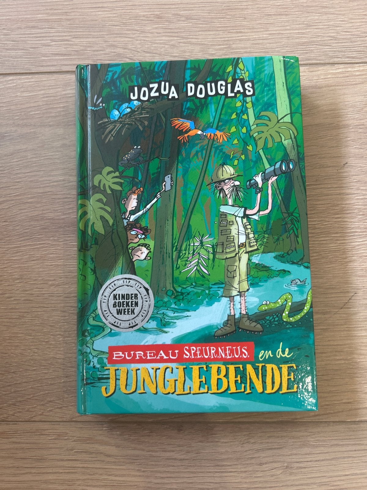 Bureau Speurneus en de Junglebende - Jozua Douglas, Ophalen of Verzenden, Zo goed als nieuw, Fictie algemeen