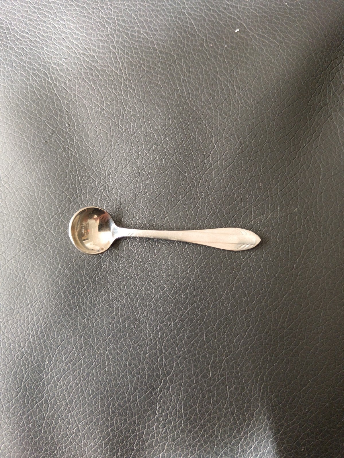 gero Zilmeta 581 Visgraat zoutlepeltje, Ophalen of Verzenden